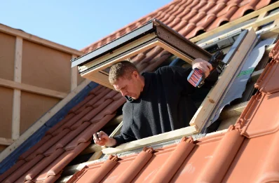 Pose de fenêtres de toit Velux à Ballay